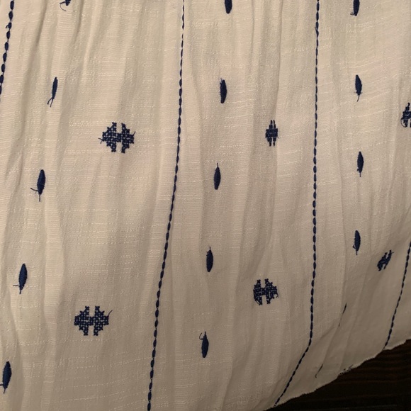 Off the shoulder Dress - Picture 2 of 4